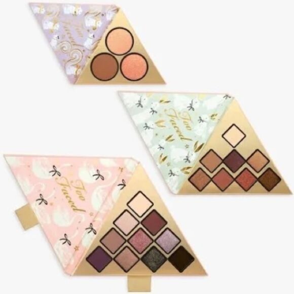 RARE NIB TOO FACED LIMITED EDITION "UNDER THE CHRISTMAS TREE" COLLECTORS BOX SET - Picture 6 of 14